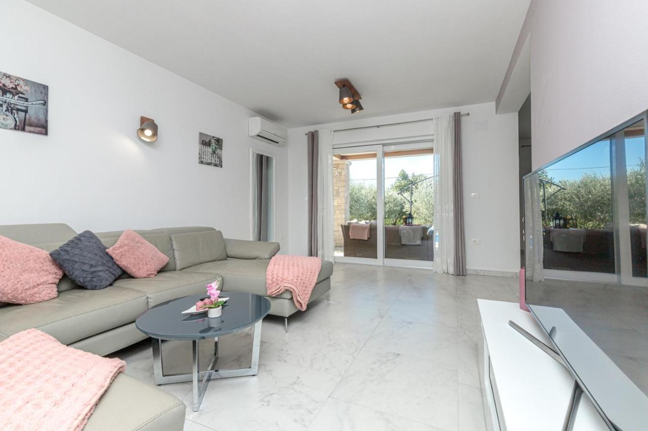 Selina Villa Terlevic מראה חיצוני תמונה